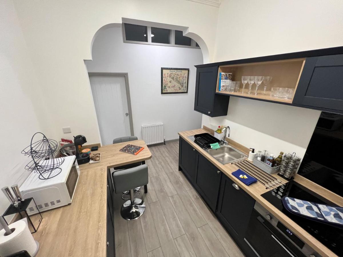 2 Bed Ground Floor Apartment, Sleeps 4 With Free Parking Harrogate Exterior foto