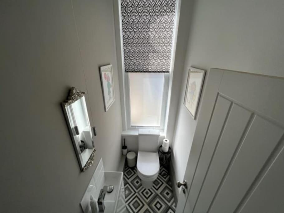 2 Bed Ground Floor Apartment, Sleeps 4 With Free Parking Harrogate Exterior foto