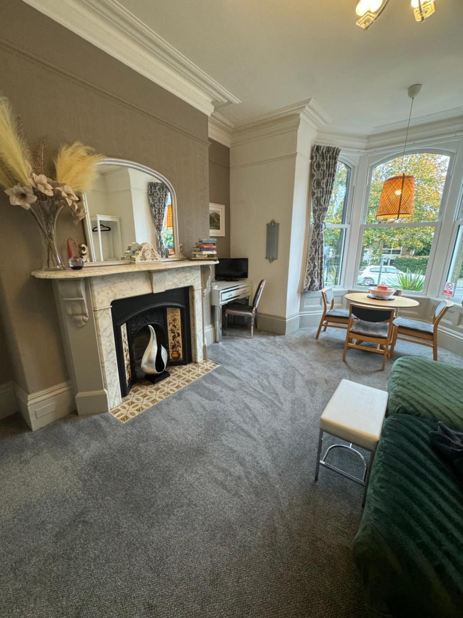 2 Bed Ground Floor Apartment, Sleeps 4 With Free Parking Harrogate Exterior foto